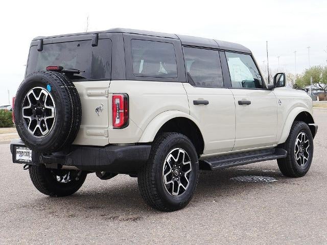 2026 Ford Bronco Outer Banks 4WD