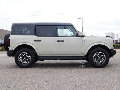 2026 Ford Bronco Outer Banks 4WD