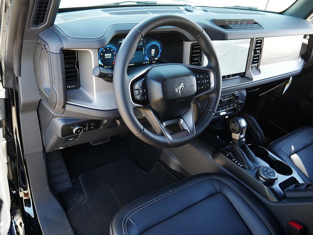 2026 Ford Bronco Outer Banks 4WD