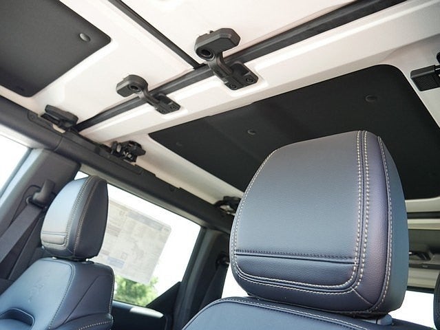 2025 Ford Bronco Badlands 4WD