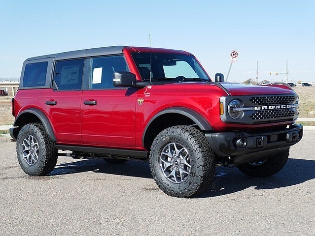 2025 Ford Bronco Badlands 4WD