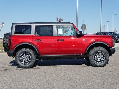 2025 Ford Bronco Badlands 4WD