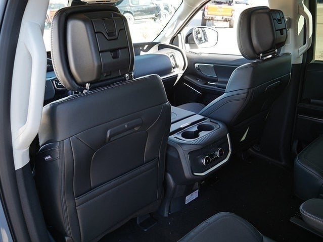 2026 Ford Expedition Max Platinum 4WD