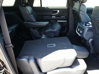 2027 Ford Expedition Max Platinum 4WD