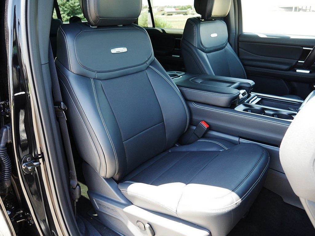 2027 Ford Expedition Max Platinum 4WD