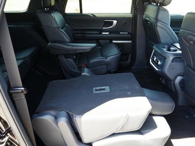 2027 Ford Expedition Max Platinum 4WD