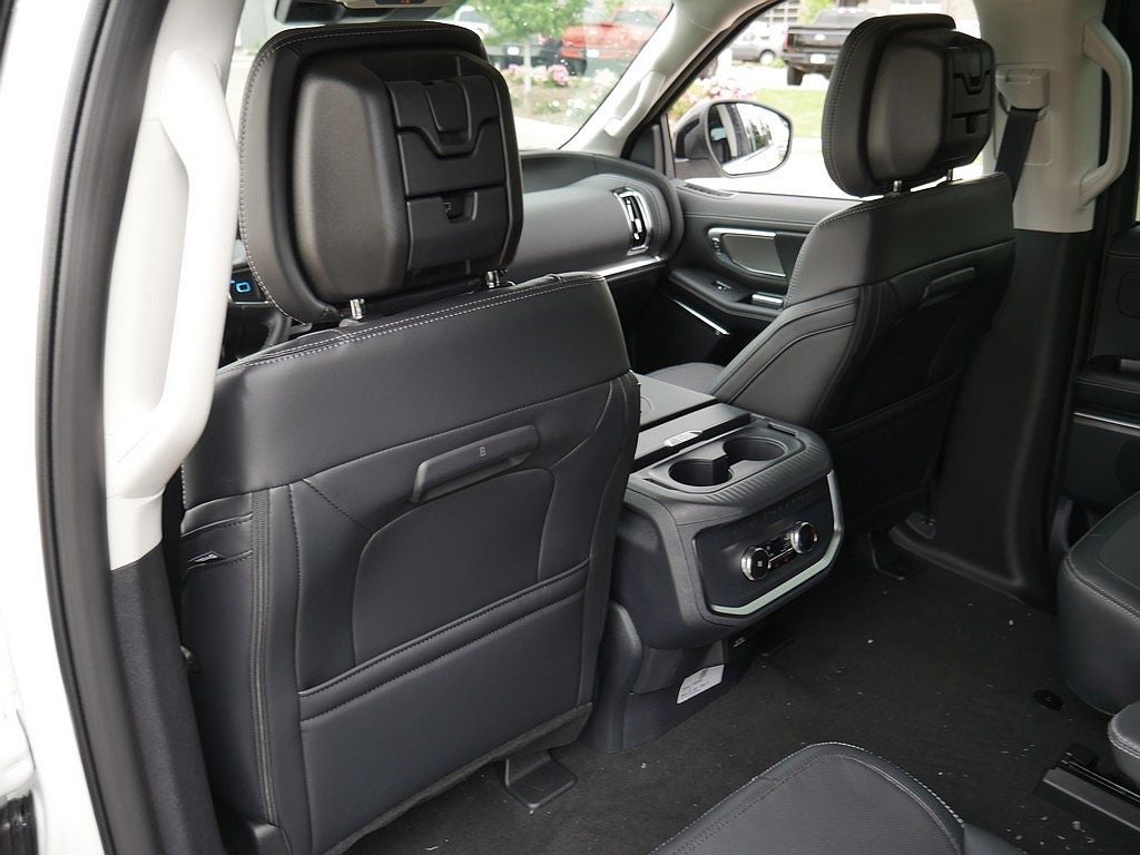 2026 Ford Expedition Max Platinum 4WD