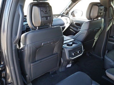 2026 Ford Expedition Max Platinum 4WD