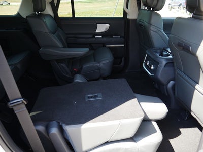 2027 Ford Expedition Active 4WD