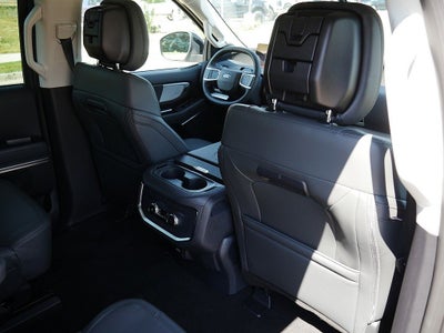 2027 Ford Expedition Active 4WD