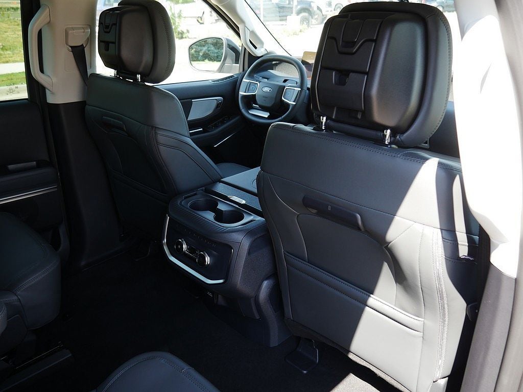 2027 Ford Expedition Active 4WD