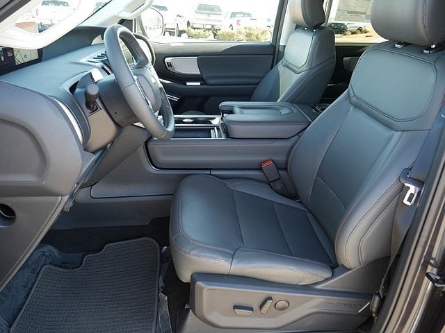 2025 Ford Expedition Active 4WD