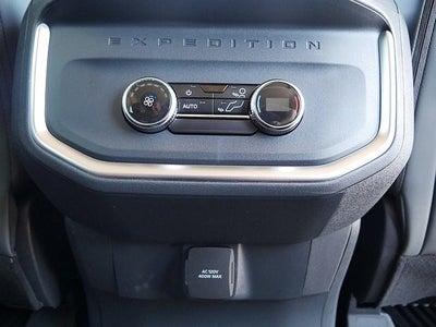 2025 Ford Expedition Active 4WD