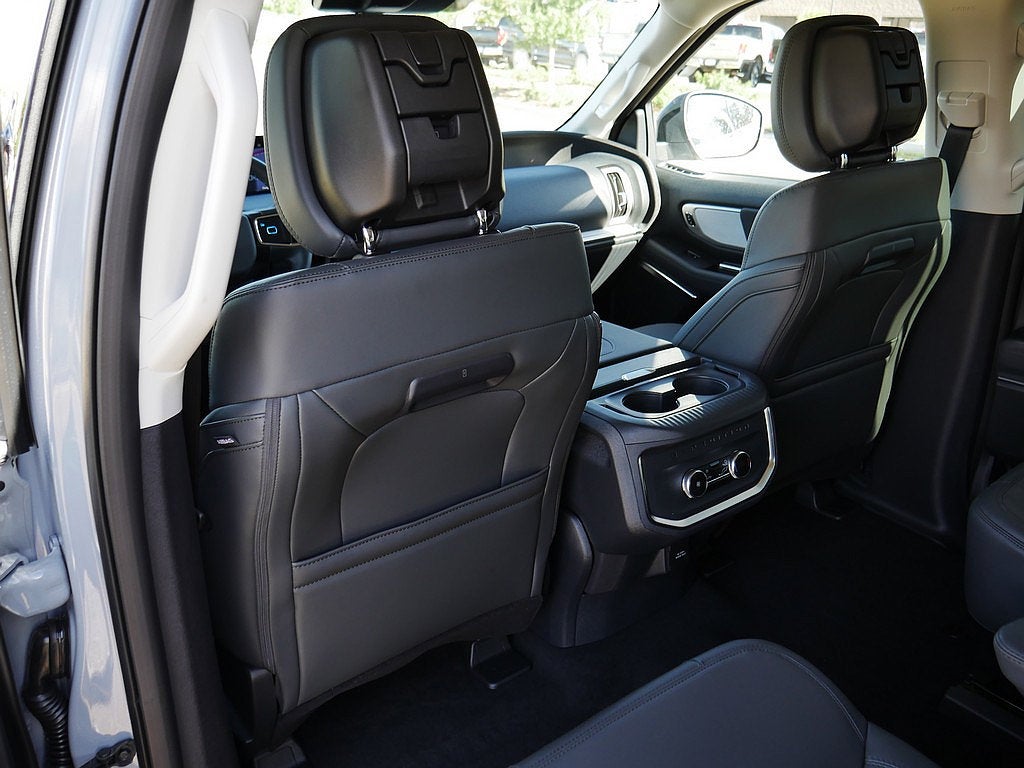 2027 Ford Expedition Active 4WD