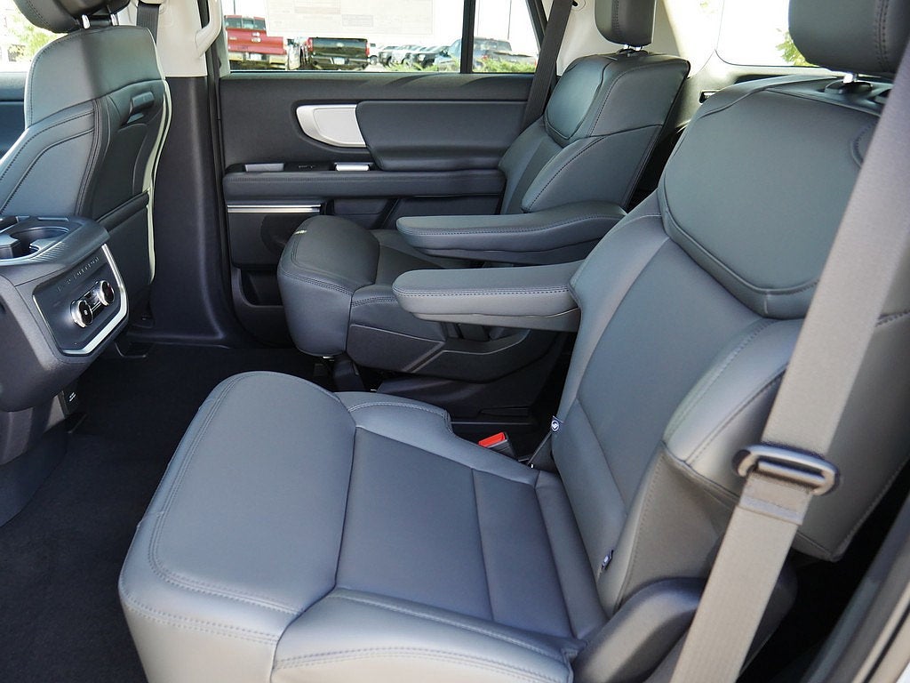2027 Ford Expedition Active 4WD