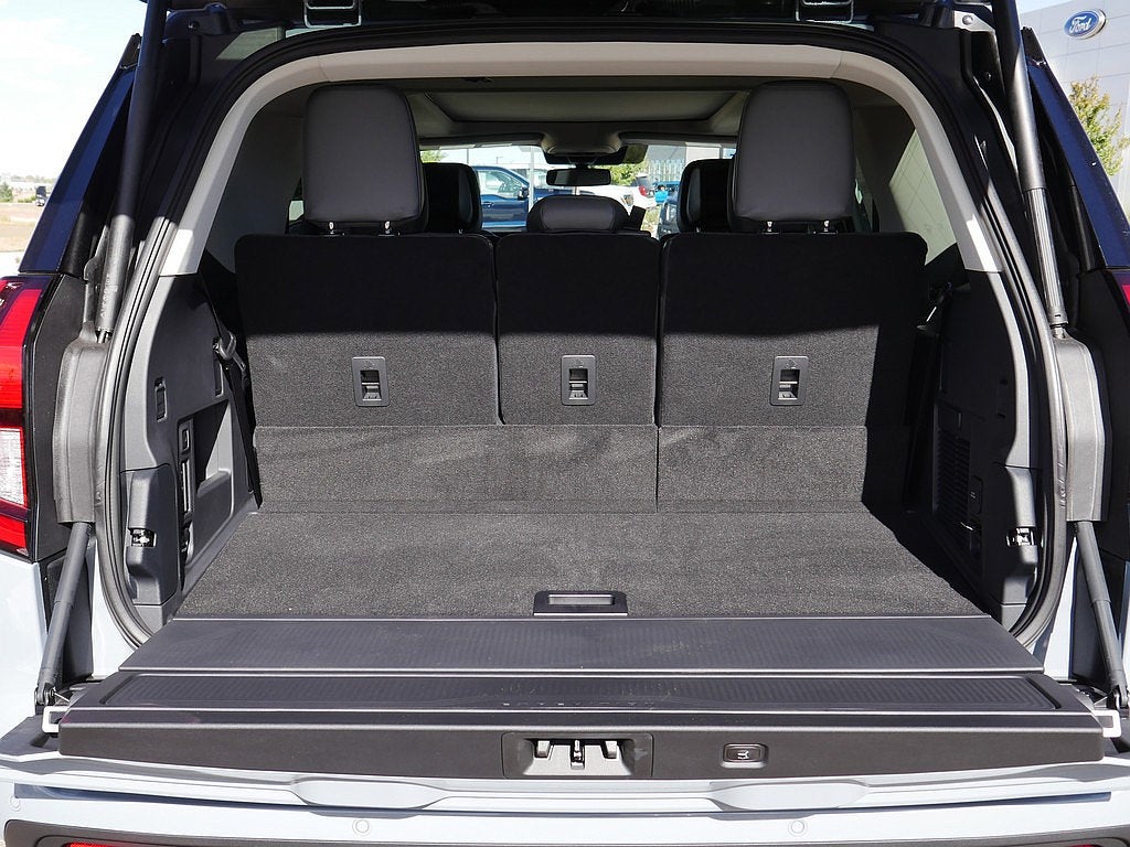 2027 Ford Expedition Active 4WD