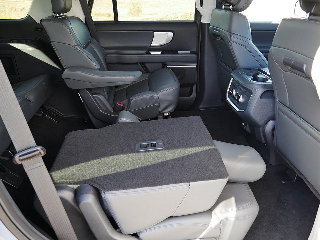 2027 Ford Expedition Active 4WD