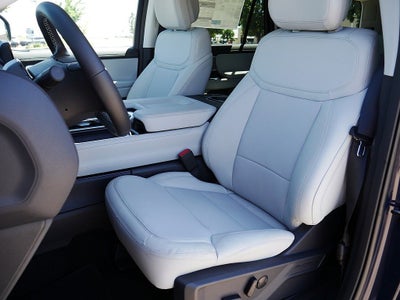 2027 Ford Expedition Platinum 4WD