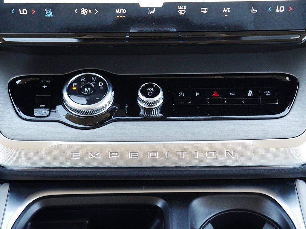 2027 Ford Expedition Platinum 4WD