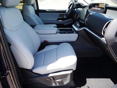 2027 Ford Expedition Platinum 4WD