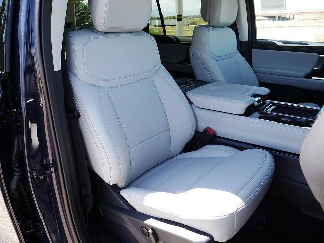 2027 Ford Expedition Platinum 4WD