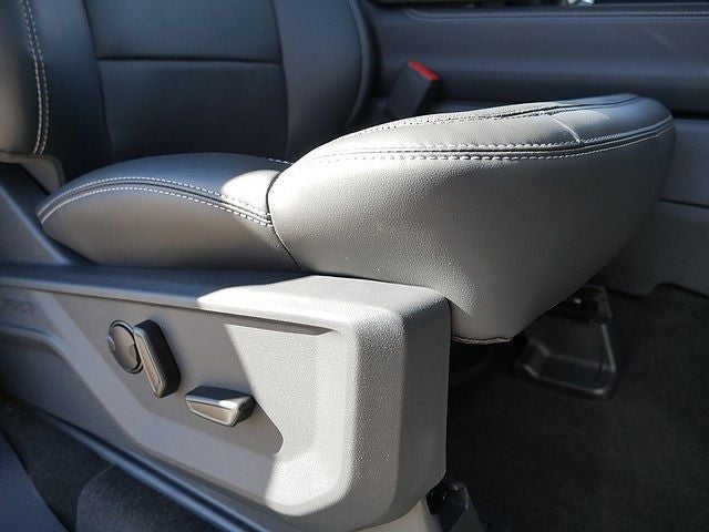 2026 Ford Expedition Platinum 4WD