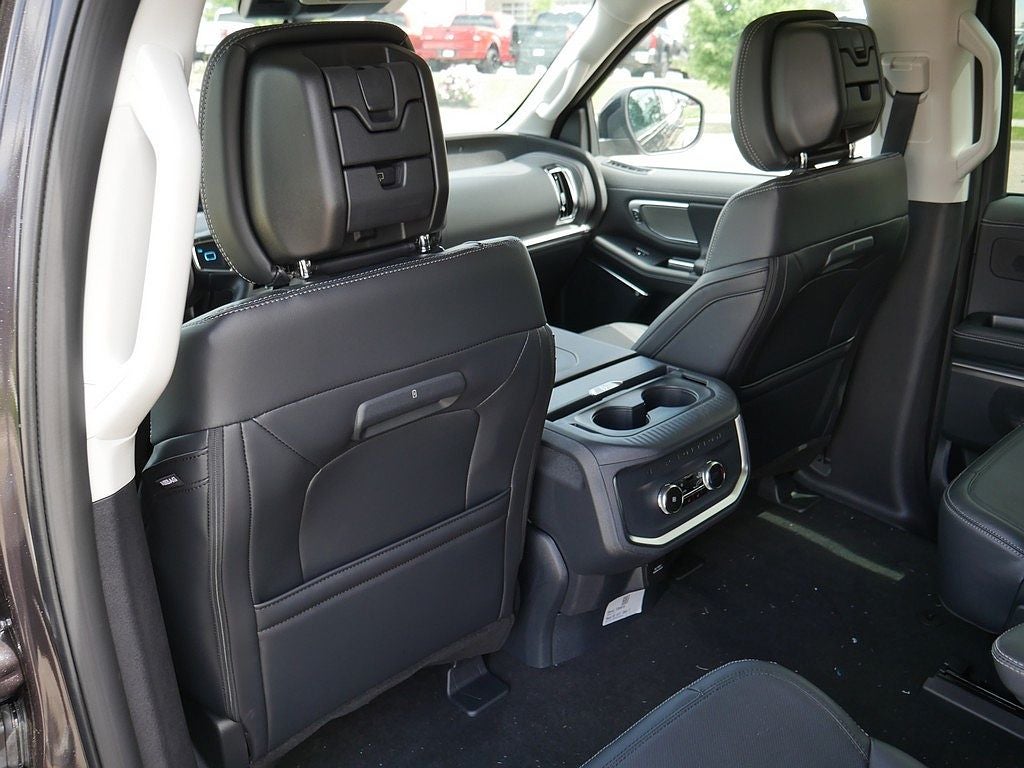 2026 Ford Expedition Platinum 4WD