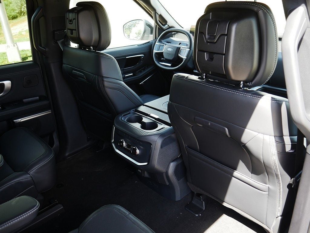 2027 Ford Expedition Platinum 4WD