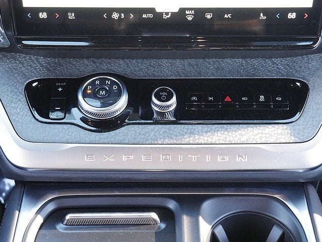 2026 Ford Expedition Tremor 4WD