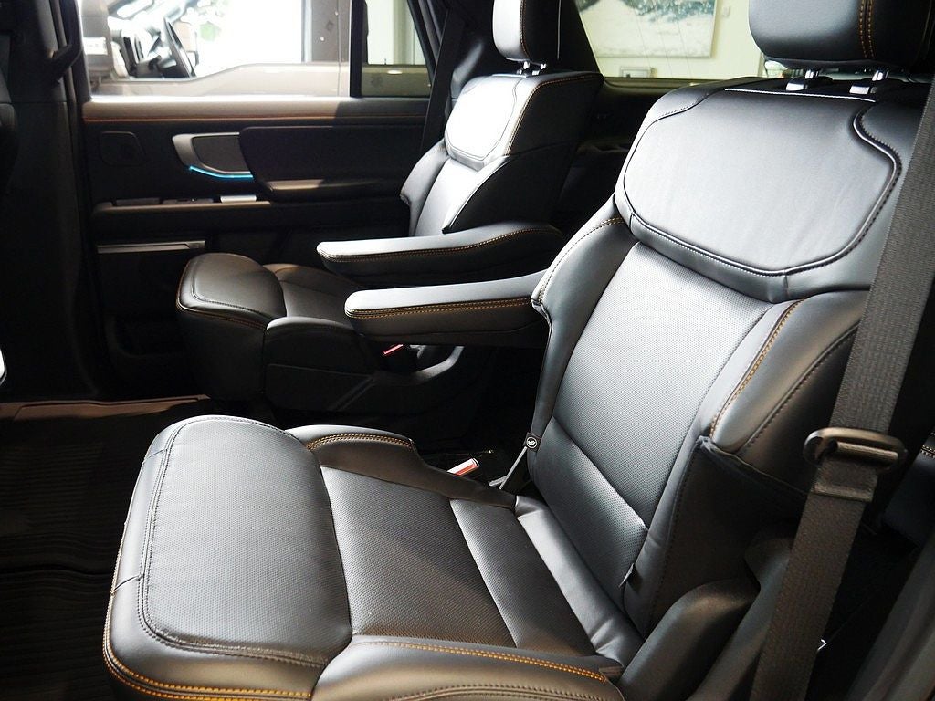 2027 Ford Expedition Tremor 4WD