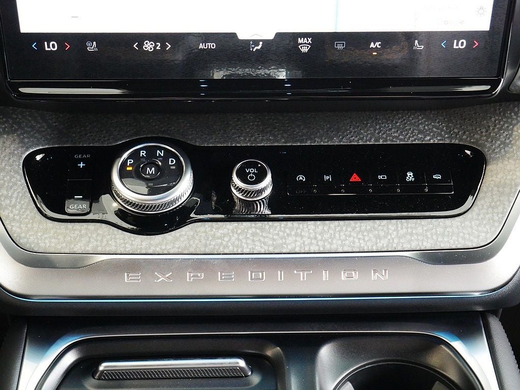 2027 Ford Expedition Tremor 4WD