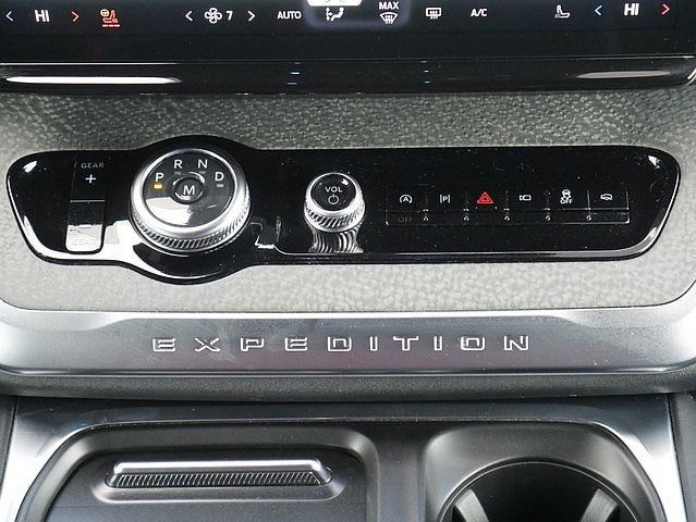 2025 Ford Expedition Tremor AWD