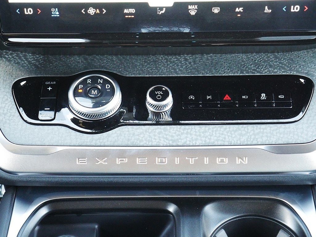 2027 Ford Expedition Tremor 4WD