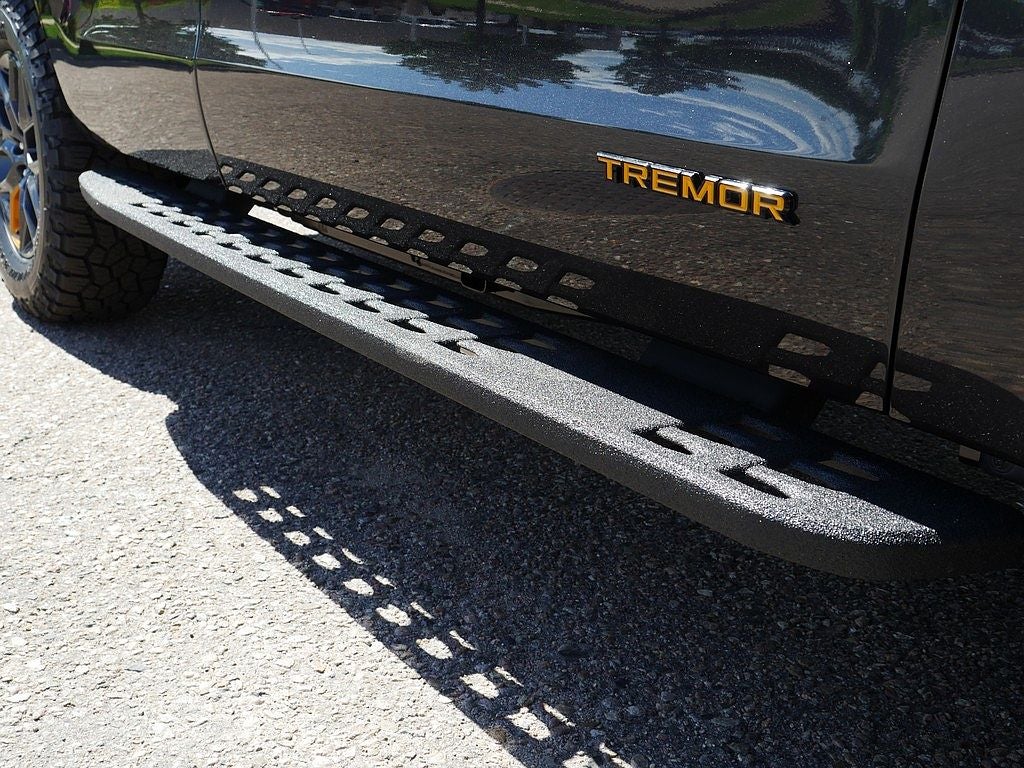 2027 Ford Expedition Tremor 4WD
