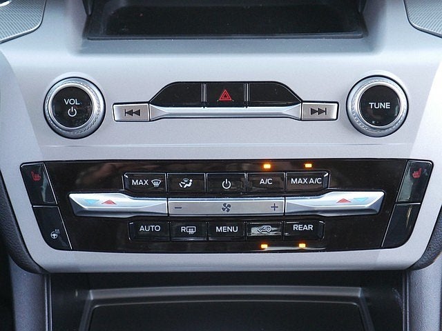 2023 Ford Explorer XLT AWD