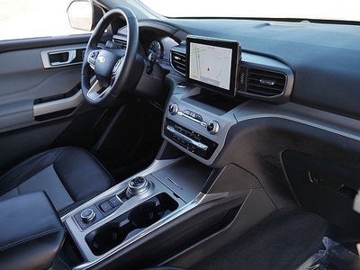 2023 Ford Explorer XLT AWD