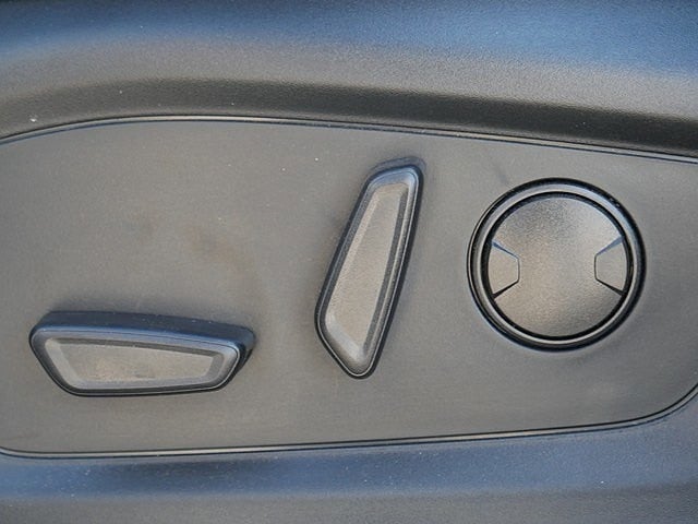 2023 Ford Explorer XLT AWD