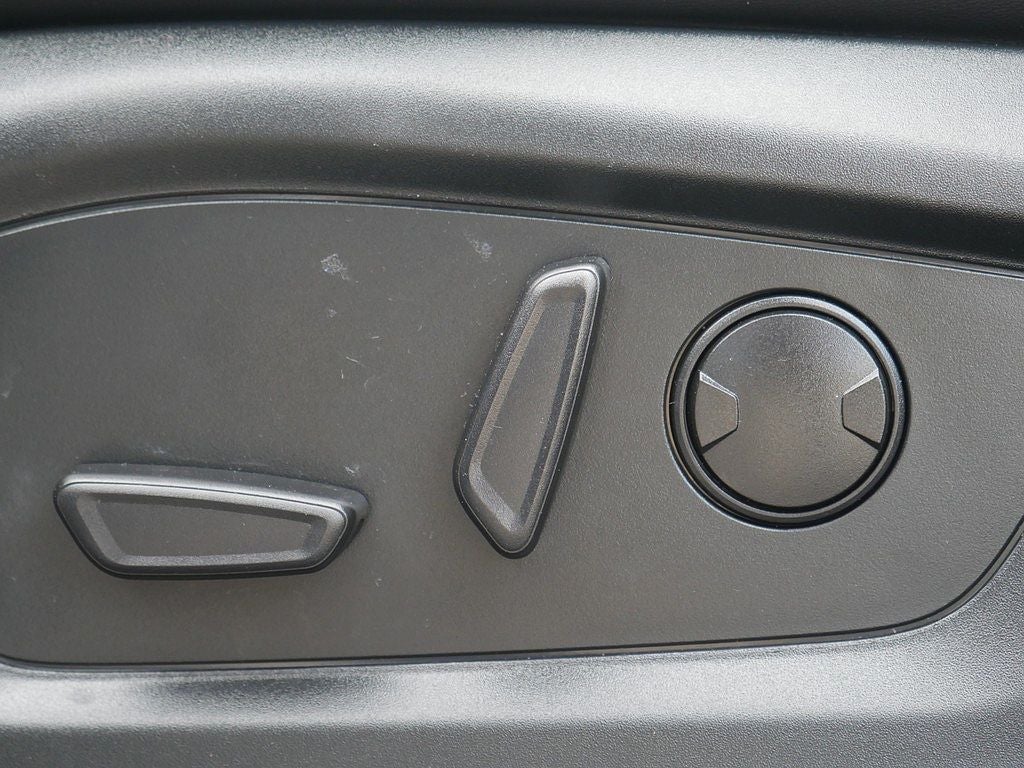 2023 Ford Explorer XLT AWD