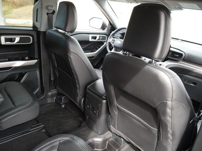 2023 Ford Explorer XLT AWD