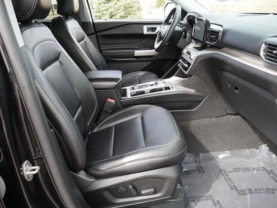 2023 Ford Explorer XLT AWD