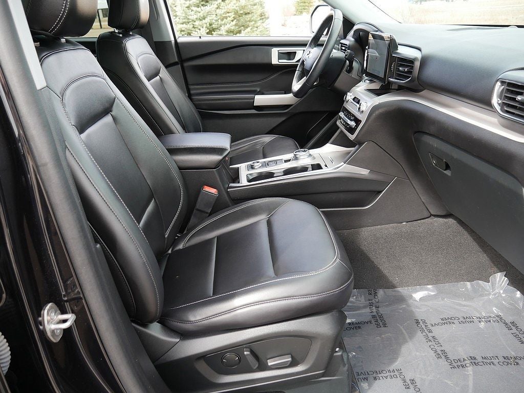 2023 Ford Explorer XLT AWD