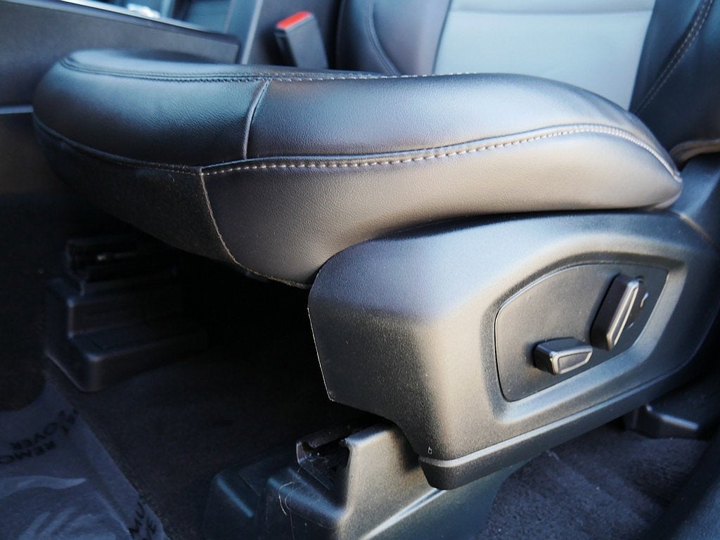 2023 Ford Explorer XLT AWD 202A