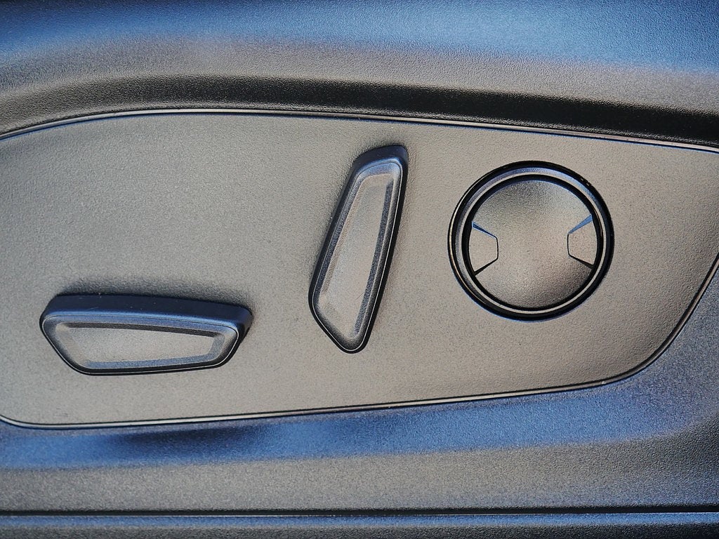 2023 Ford Explorer XLT AWD 202A