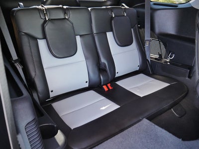 2023 Ford Explorer XLT AWD 202A