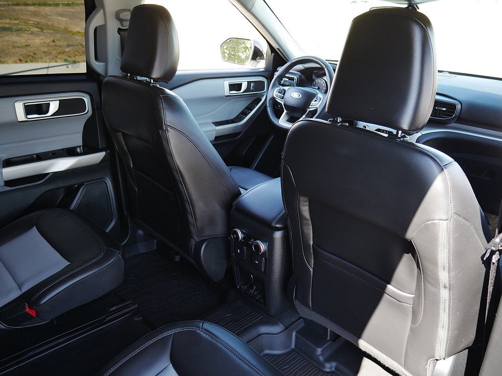 2023 Ford Explorer XLT AWD 202A
