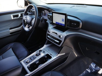 2023 Ford Explorer XLT AWD 202A