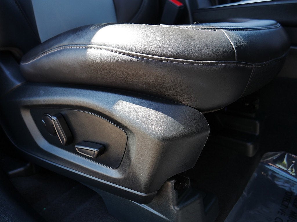 2023 Ford Explorer XLT AWD 202A