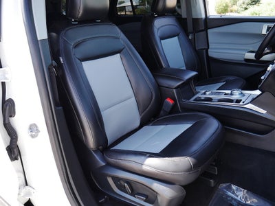 2023 Ford Explorer XLT AWD 202A