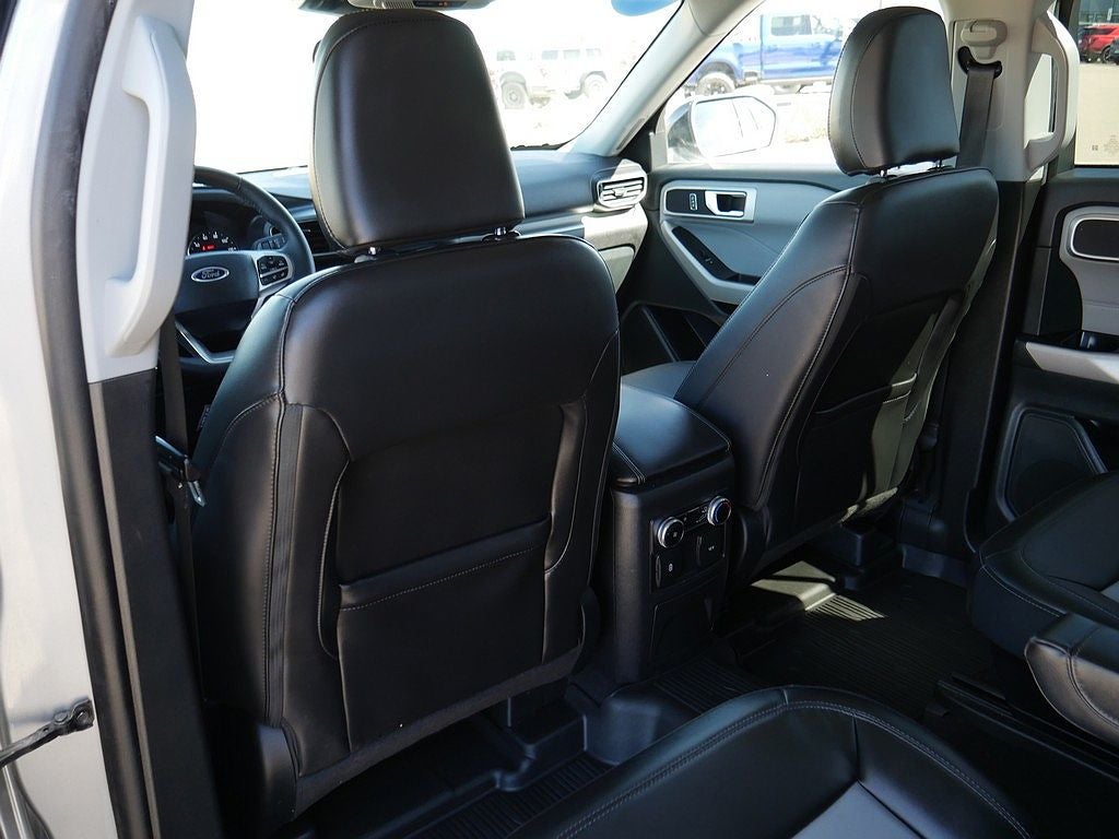 2023 Ford Explorer XLT AWD