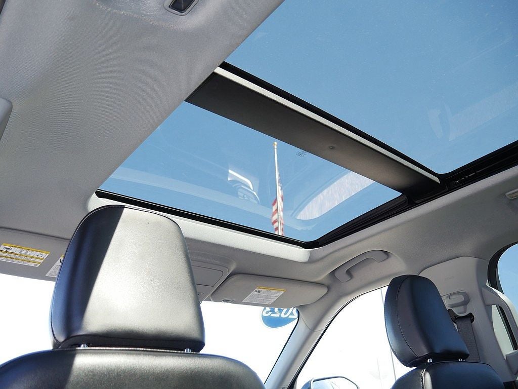 2023 Ford Explorer XLT AWD